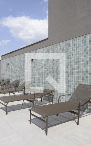 Studio para alugar com 27m², 1 quarto e sem vagaPiscina