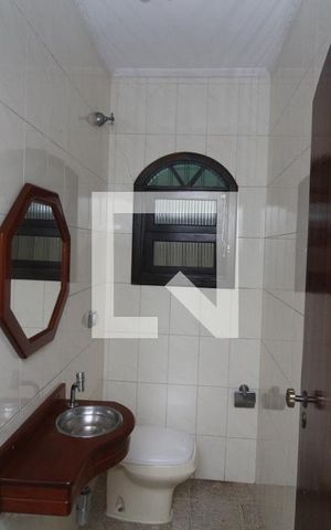 Casa à venda com 140m², 3 quartos e 1 vagaLavabo