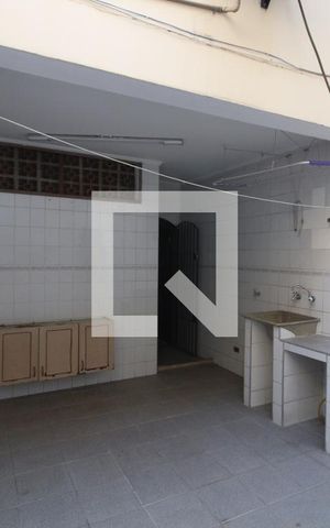 Casa à venda com 140m², 3 quartos e 1 vagaÁrea de Serviço