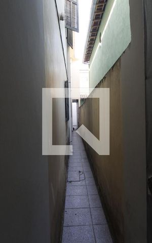 Casa à venda com 140m², 3 quartos e 1 vagaCorredor