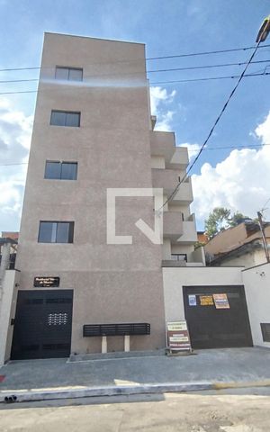 Apartamento à venda com 40m², 2 quartos e 1 vaga Apartamento à venda com 40m², 2 quartos e 1 vagaFachada