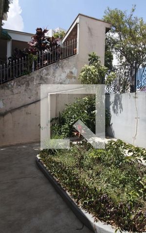 Casa à venda com 234m², 3 quartos e sem vagaQuintal