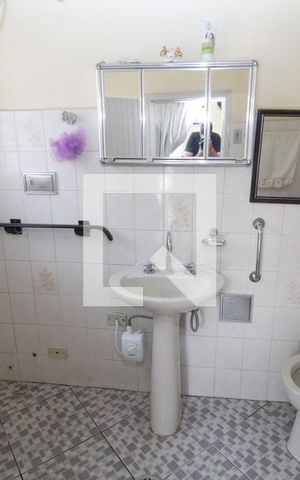 Casa à venda com 234m², 3 quartos e sem vagaBanheiro