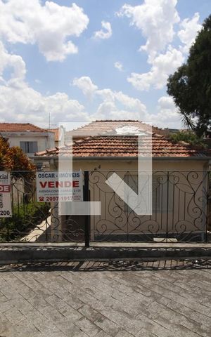 Casa à venda com 234m², 3 quartos e sem vagaFachada