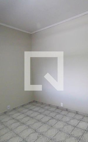 Casa para alugar com 100m², 3 quartos e sem vaga Casa para alugar com 100m², 3 quartos e sem vagaSala