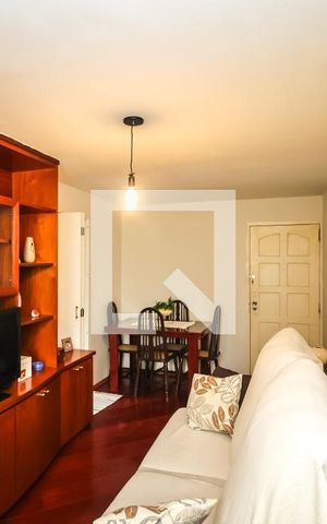 Apartamento à venda com 67m², 2 quartos e 1 vaga Apartamento à venda com 67m², 2 quartos e 1 vagaSala