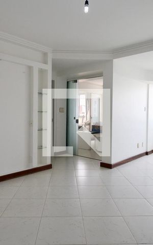 Apartamento para alugar com 90m², 3 quartos e 1 vagaSala