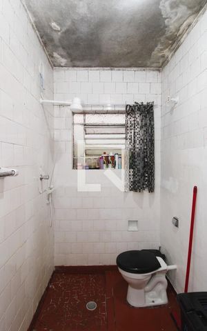 Casa à venda com 258m², 2 quartos e 2 vagasBanheiro