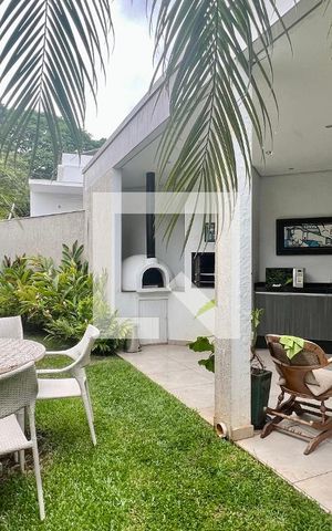 Casa à venda com 430m², 4 quartos e 5 vagas Casa à venda com 430m², 4 quartos e 5 vagasChurrasqueira
