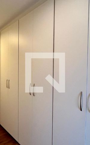 Casa à venda com 430m², 4 quartos e 5 vagas Casa à venda com 430m², 4 quartos e 5 vagasCloset da suíte 3