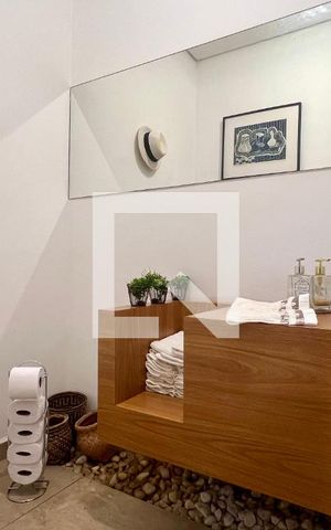 Casa à venda com 430m², 4 quartos e 5 vagas Casa à venda com 430m², 4 quartos e 5 vagasLavabo