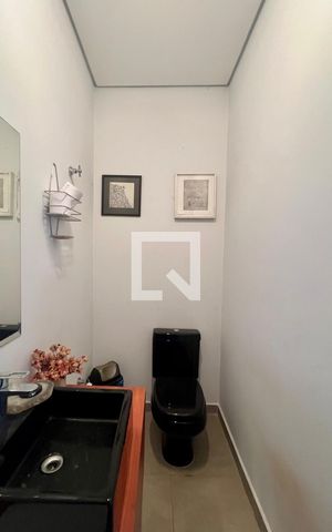 Casa à venda com 430m², 4 quartos e 5 vagas Casa à venda com 430m², 4 quartos e 5 vagasLavabo da churrasqueira