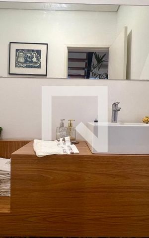 Casa à venda com 430m², 4 quartos e 5 vagas Casa à venda com 430m², 4 quartos e 5 vagasLavabo