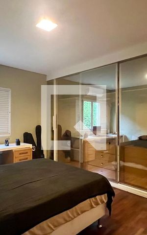 Casa à venda com 430m², 4 quartos e 5 vagas Casa à venda com 430m², 4 quartos e 5 vagasSuite 2