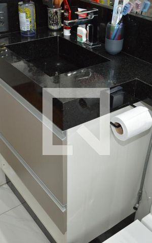 Apartamento à venda com 45m², 2 quartos e sem vagaBanheiro