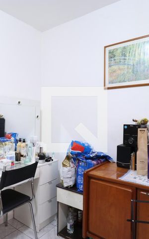 Casa à venda com 200m², 6 quartos e 2 vagasQuarto 2