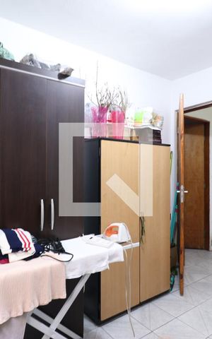 Casa à venda com 200m², 6 quartos e 2 vagasQuarto 2