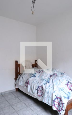 Casa à venda com 200m², 6 quartos e 2 vagasQuarto 4