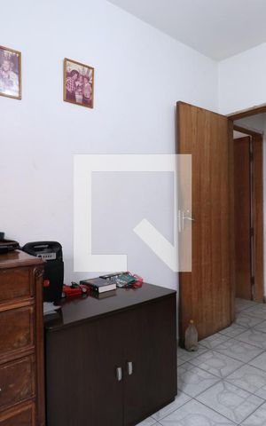 Casa à venda com 200m², 6 quartos e 2 vagasQuarto 5
