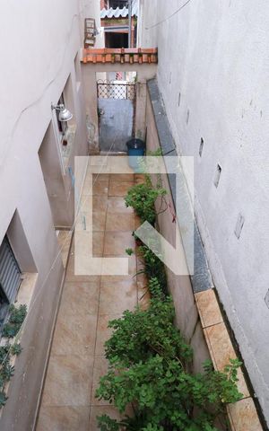 Casa à venda com 200m², 6 quartos e 2 vagasDetalhe