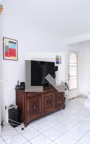 Casa à venda com 200m², 6 quartos e 2 vagasSala
