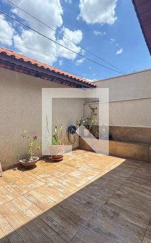 Casa à venda com 146m², 3 quartos e 3 vagas Casa à venda com 146m², 3 quartos e 3 vagasGaragem