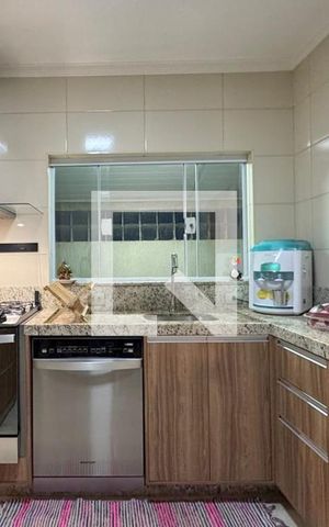 Casa à venda com 146m², 3 quartos e 3 vagas Casa à venda com 146m², 3 quartos e 3 vagasCozinha