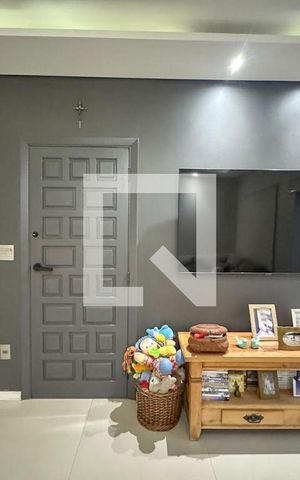 Casa à venda com 146m², 3 quartos e 3 vagas Casa à venda com 146m², 3 quartos e 3 vagasSala