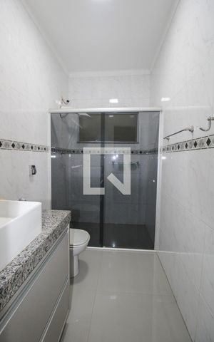 Casa à venda com 146m², 3 quartos e 3 vagas Casa à venda com 146m², 3 quartos e 3 vagasBanheiro Social