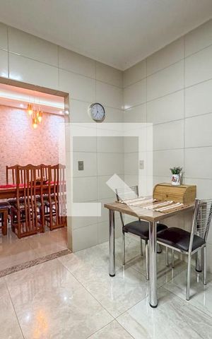 Casa à venda com 146m², 3 quartos e 3 vagas Casa à venda com 146m², 3 quartos e 3 vagasCozinha