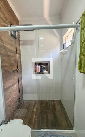 Casa à venda com 146m², 3 quartos e 3 vagas Casa à venda com 146m², 3 quartos e 3 vagasBanheiro da Suíte