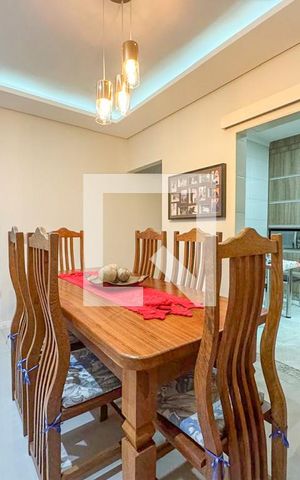 Casa à venda com 146m², 3 quartos e 3 vagas Casa à venda com 146m², 3 quartos e 3 vagasSala de jantar