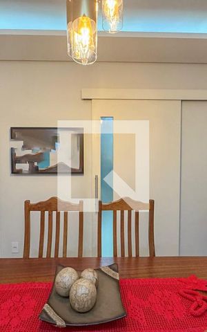 Casa à venda com 146m², 3 quartos e 3 vagas Casa à venda com 146m², 3 quartos e 3 vagasSala de jantar
