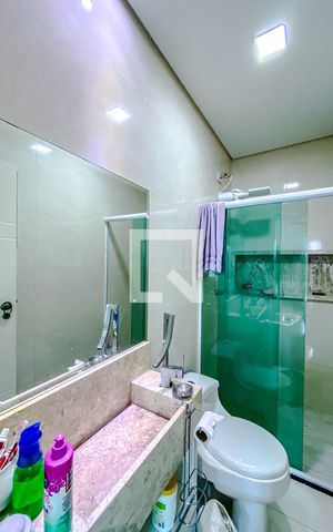 Casa à venda com 480m², 4 quartos e 10 vagasBanheiro da Suíte 4
