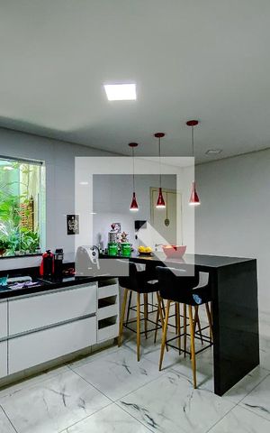 Casa à venda com 480m², 4 quartos e 10 vagasCozinha