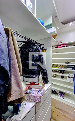 Casa à venda com 480m², 4 quartos e 10 vagasQuarto 3 - Suíte