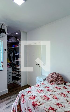 Casa à venda com 480m², 4 quartos e 10 vagasQuarto 2 - Suíte