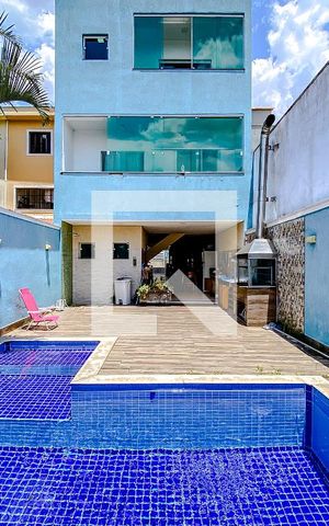 Casa à venda com 480m², 4 quartos e 10 vagasÁrea externa