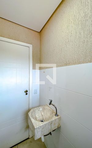 Casa à venda com 480m², 4 quartos e 10 vagasBanheiro 2