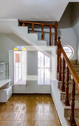 Casa para alugar com 136m², 3 quartos e 3 vagasSala
