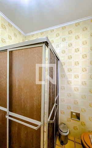 Casa para alugar com 136m², 3 quartos e 3 vagasBanheiro