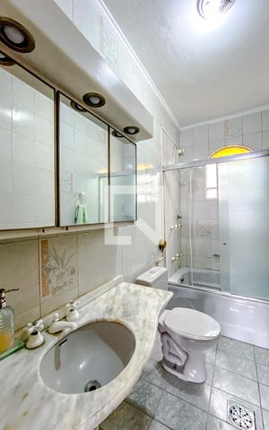 Casa para alugar com 136m², 3 quartos e 3 vagasBanheiro da Suíte