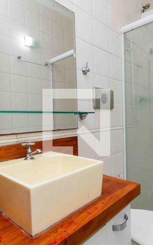 Casa de condomínio à venda com 113m², 3 quartos e 2 vagasBanheiro 1