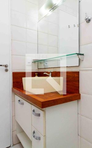 Casa de condomínio à venda com 113m², 3 quartos e 2 vagasBanheiro 1