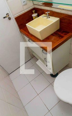 Casa de condomínio à venda com 113m², 3 quartos e 2 vagasBanheiro 1
