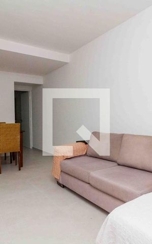 Casa de condomínio à venda com 113m², 3 quartos e 2 vagasSala