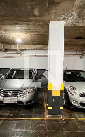 Apartamento à venda com 300m², 4 quartos e 4 vagas Apartamento à venda com 300m², 4 quartos e 4 vagasGaragem