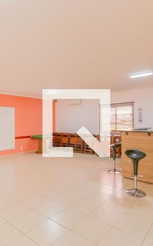 Apartamento para alugar com 44m², 2 quartos e 1 vaga Apartamento para alugar com 44m², 2 quartos e 1 vagaÁrea comum - Salão de festas