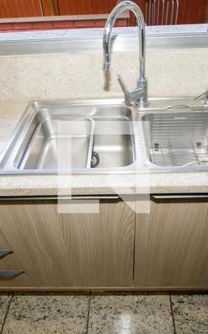 Casa à venda com 220m², 3 quartos e 5 vagas Casa à venda com 220m², 3 quartos e 5 vagasCozinha