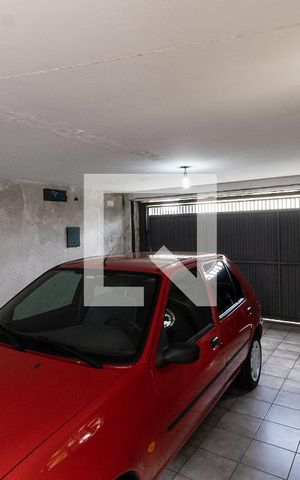 Casa à venda com 290m², 4 quartos e 6 vagas Casa à venda com 290m², 4 quartos e 6 vagasGaragem